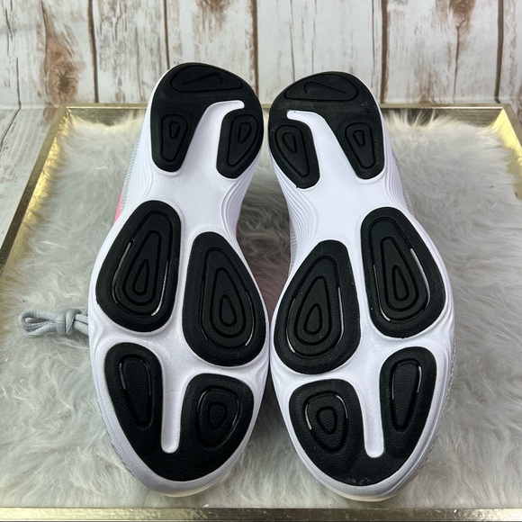 New Nike Revolution 4 Running Sneakers Wide - Picture 3 of 9